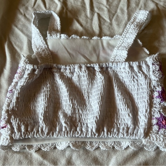 Beautiful, crochet, scalloped edge, girls, crop top size medium. - Picture 8 of 15
